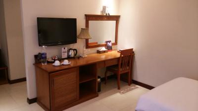 デスク関係も悪くありません