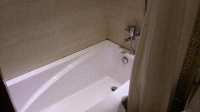 シャワーの水圧が低いのはお約束です・・・