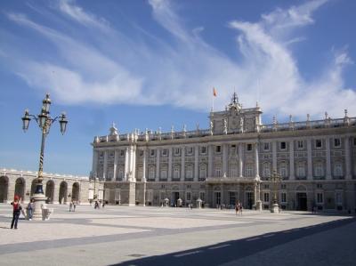 王宮もすぐ近く。