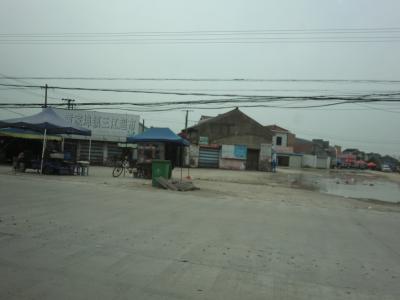 ホテルの回りは貧しい