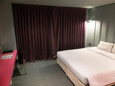 シンプルな作りです。テレビあります。