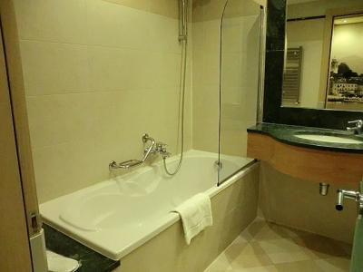 バスルームと洗面所