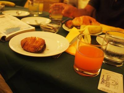 朝食は至ってシンプル