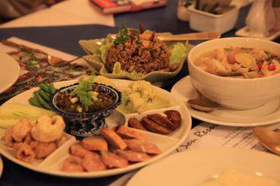 夕食のイメージ、北タイ名物料理