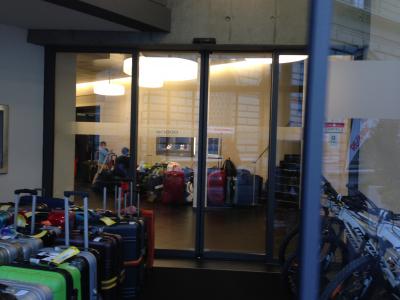 グループたくさん泊まっています