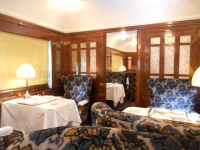 オリエント急行で優雅なティータイム