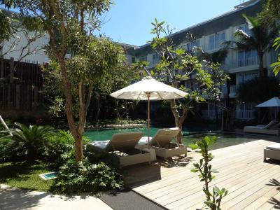 コンパクトで日当たりはいまいちです