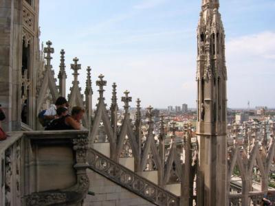 ドゥオモ (ミラノ大聖堂）は圧巻です