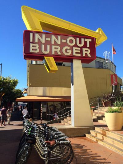 バーガーもポテトも美味しい