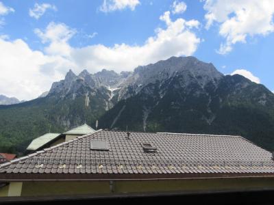 ベランダから望むカーヴェンデル山