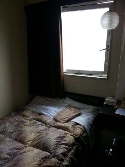 立地重視で寝るだけのホテルに最適です。