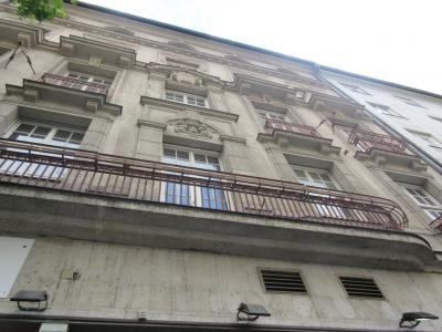 小さなベランダ付