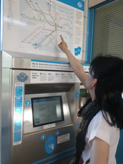 ストックホルム ガムラスタン 地下鉄／通勤電車Commuter train チケットの買い方 2014年7月