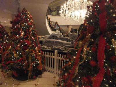 ロビーのクリスマスツリー