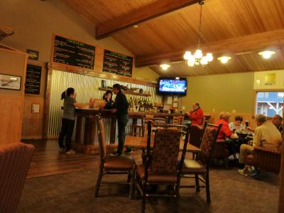 広々としたレストラン