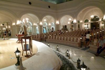 こだわりが伝わる純白の美術館