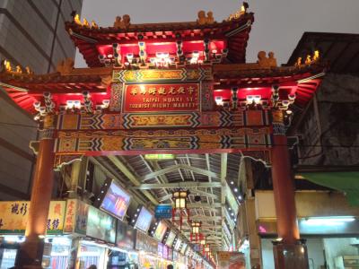 龍山寺近くの夜市