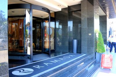 駅から近くて便利です。