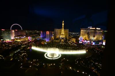 涼しい部屋で上から噴水ショーを満喫できる贅沢