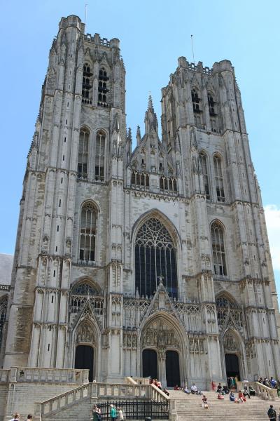 明るくて奇麗な大聖堂