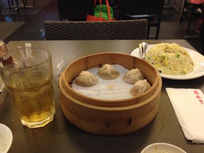 店の前のあたりが改装工事中でした