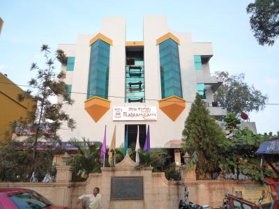 バスターミナルから見えてます。