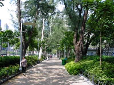 ビクトリアパークに面したアクセスに便利なホテルです