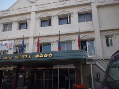 フロントは３階