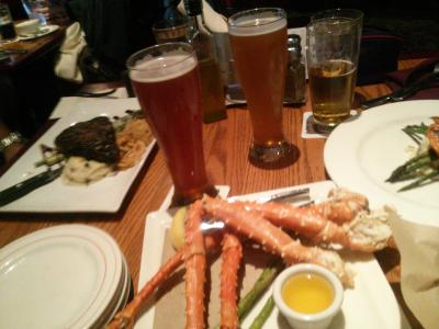 アラスカの名物料理と地ビールが満喫できます！