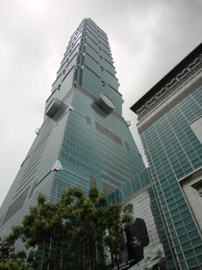 観光客でいっぱい。