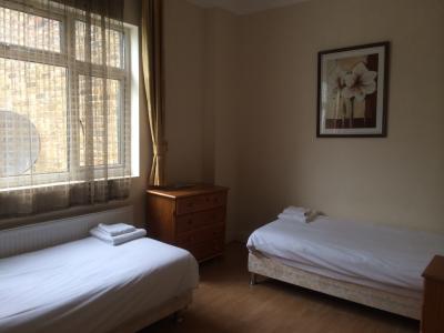 Central Park Hotel Wilberforce Road