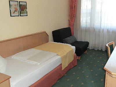 味もそっけも無いですが、値段を考えれば十分です。