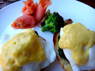 エッグベネディクトです。