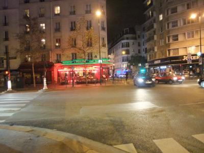 周辺夜の雰囲気