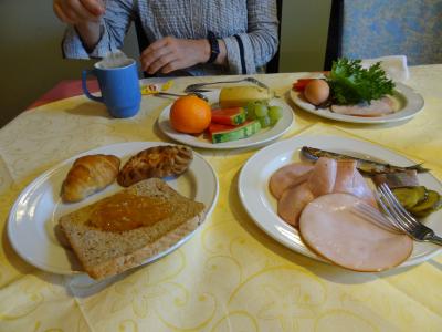３星としては十分な朝食