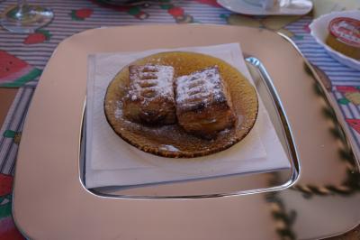 デザートは手作りアップルパイとチョコパイ