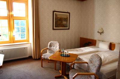 ツインの客室です。割と広めです