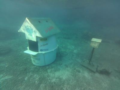 海の底にある海底郵便局と海底ポスト