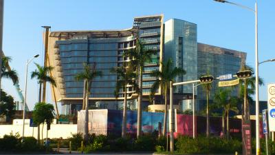 海上世界からすぐ、海の前