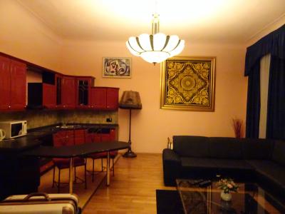 結構立派なキッチンですが、調理道具がありません