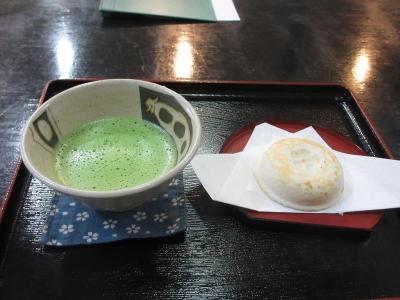 梅がや餅と抹茶