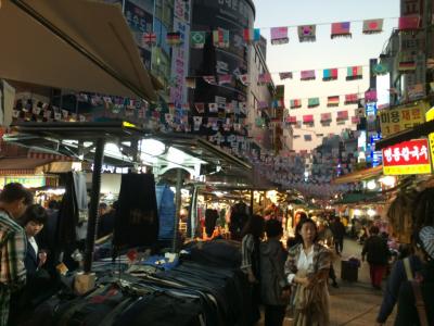 歩いてすぐの南大門市場