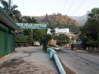 ネパール人経営のホテル