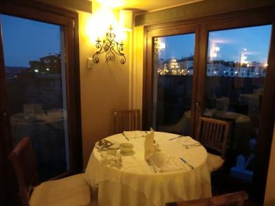 朝食レストラン