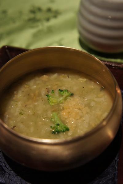 韓国宮廷料理。かなり満足できます。三成駅近く。