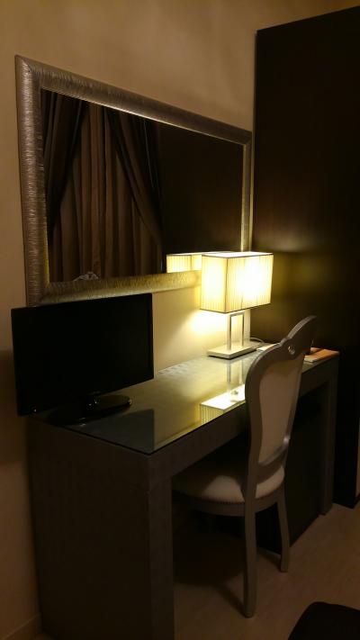 ライティングデスクも素敵でした