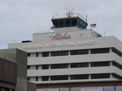 ハワイ旅行で初めての羽田国際空港利用です・・更にマイレージ利用航空券。