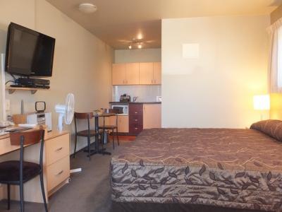 キッチンとスパのついたとてもいい部屋です。