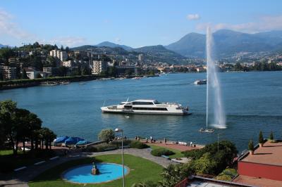 南スイスのルガーノ湖に面した5つ星大型ホテル、そこはイタリヤだった！