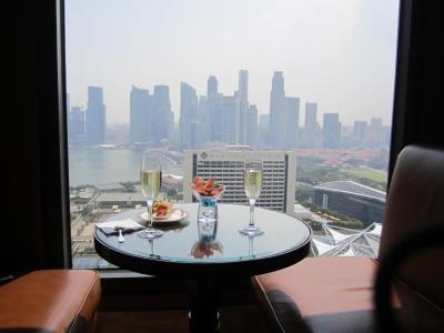 最上階のラウンジとプールがお気に入りです。